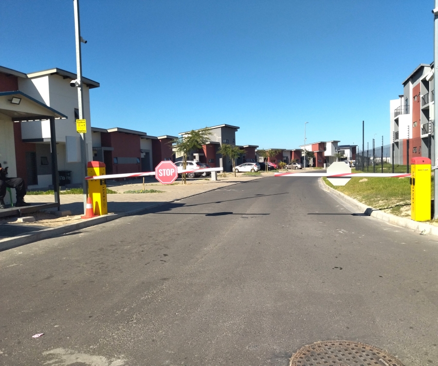 2 Bedroom Property for Sale in The Connifers Western Cape